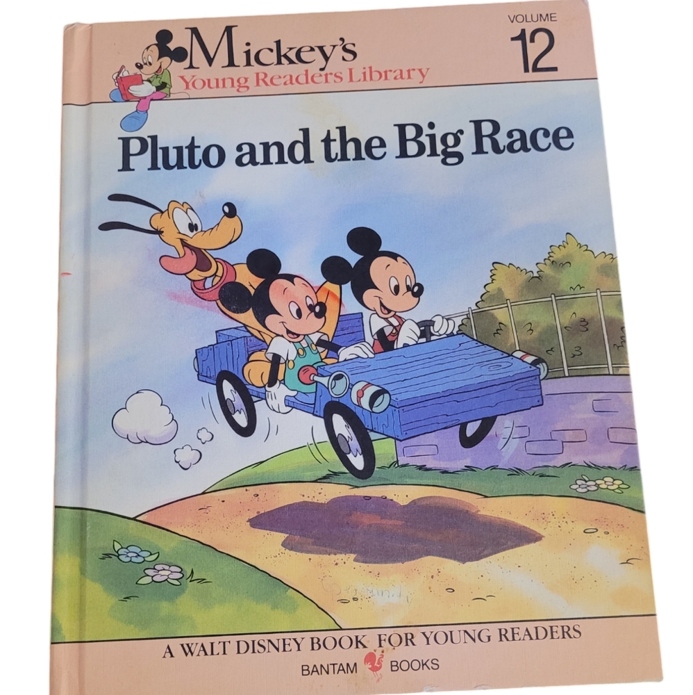 Mickey's Young Readers Library- Volume 12- Pluto and the Big Race- 1990